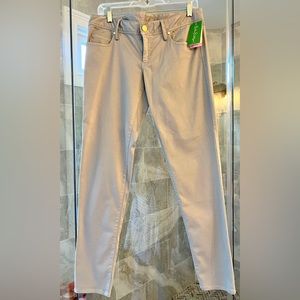 New with tags Lily Pulitzer dog grey jean style pant size 9.